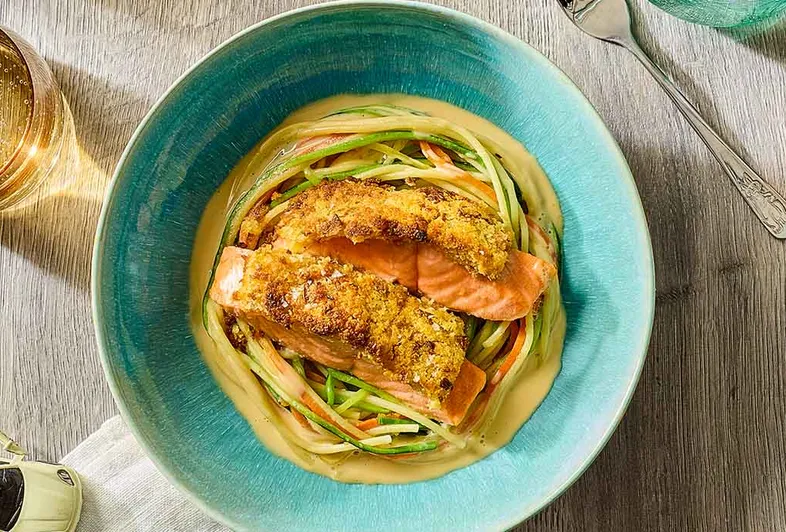 Nid de courgettis au saumon croustillant