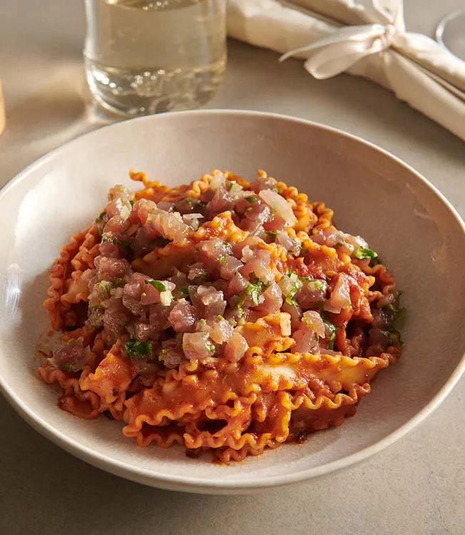 Mafaldine et steak de thon tartare avec sauce chipotle