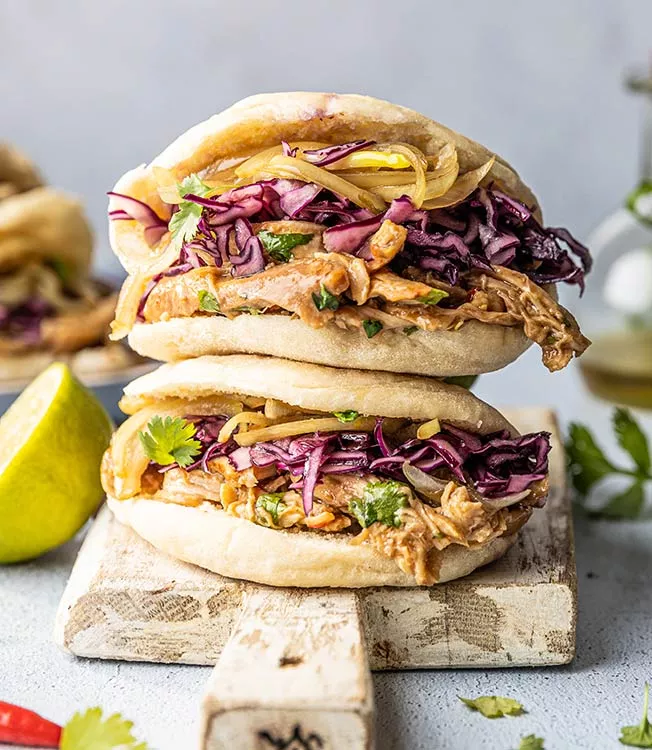 Burger de poulet Teriyaki d’inspiration chinoise