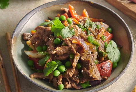 Sauté de bœuf épicé aux légumes