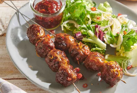Boulettes de viande et sauce aux canneberges