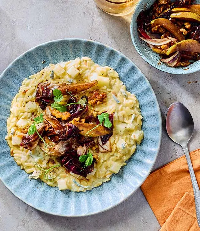 Céleri et risoni au gorgonzola avec salade de radis