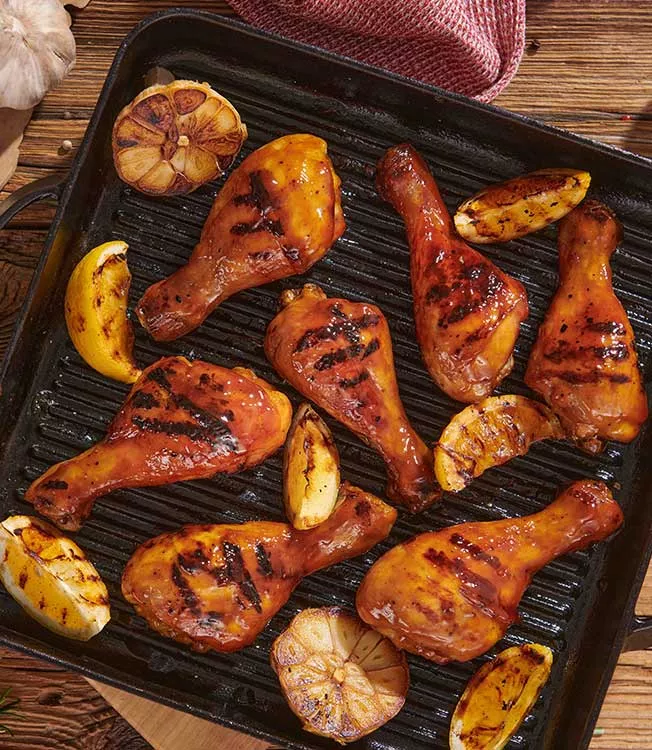 Poulet mariné dans une sauce au whisky fumé