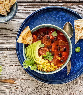 Soupe épicée aux haricots noirs et au chorizo