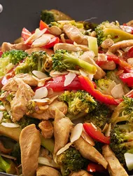 Sauté de poulet et brocoli