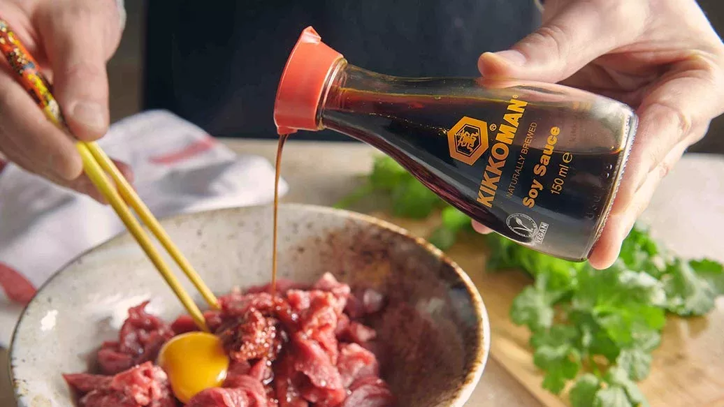 1217_Recipe_page_Beef-with-vegetables_Soy-sauce_Step1_ALT.jpg 1217_Recipe_page_Beef-with-vegetables_Soy-sauce_Step1_ALT.jpg