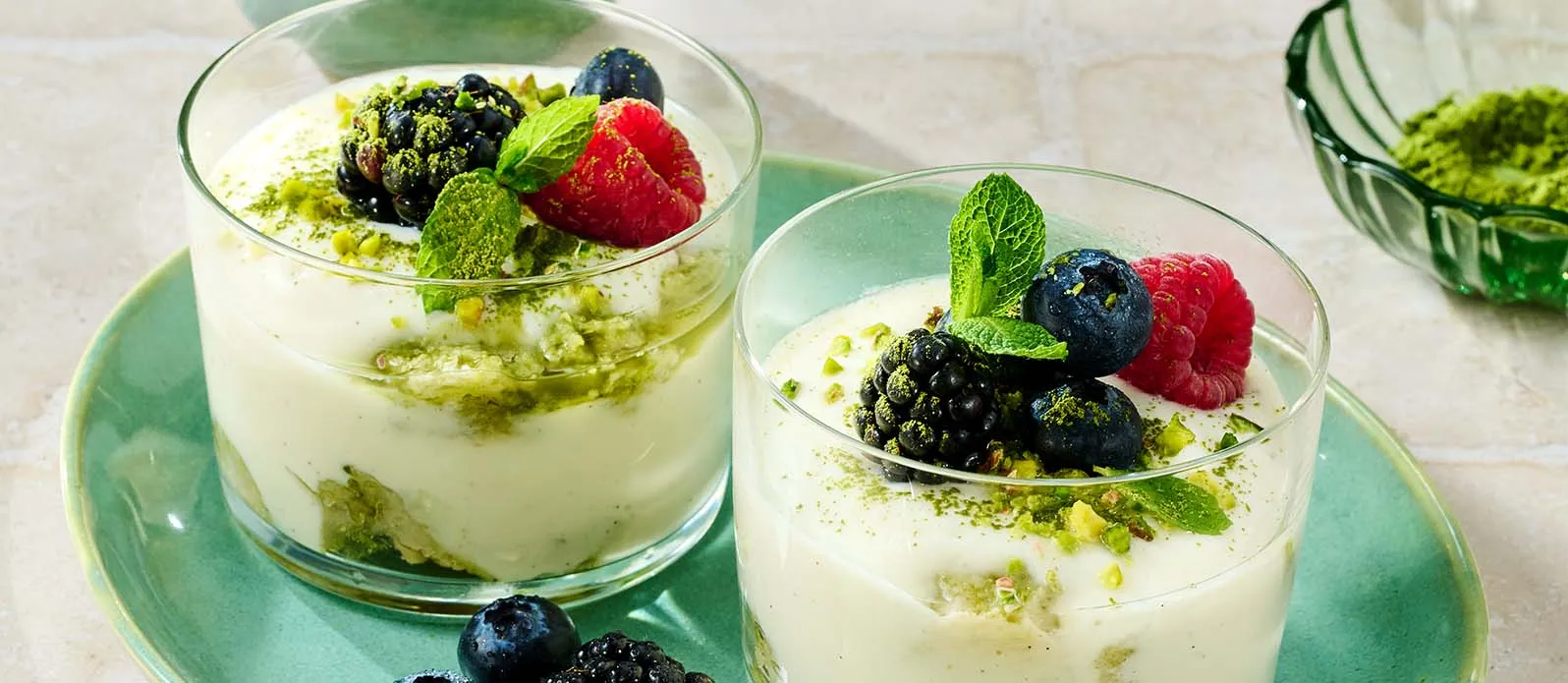 Tiramisu vegan au matcha et sauce Tamari