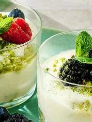 Tiramisu vegan au matcha et sauce Tamari