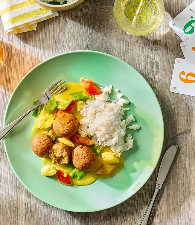 Boulettes de lentilles croustillantes et sauce au curry